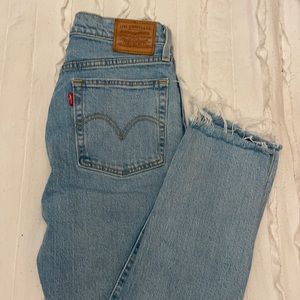 Levi’s Light Wash Wedgie Jeans